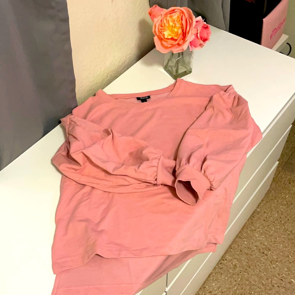 💖🌞💖🌞 pink with puffy long sleeves, perfect for any occasion